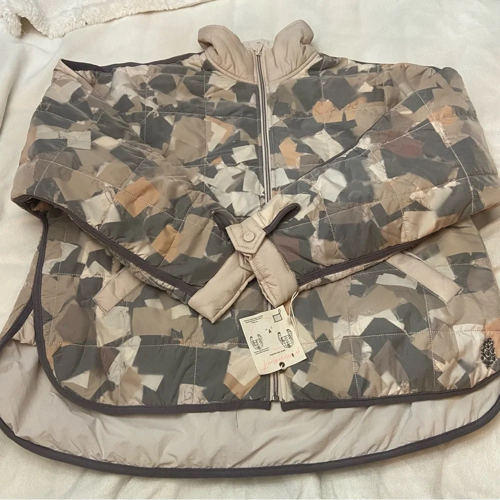 New! FP Movement Free People Care FP Fab Scrap Pippa Packable Puffer 2404 - Picture 7 of 14
